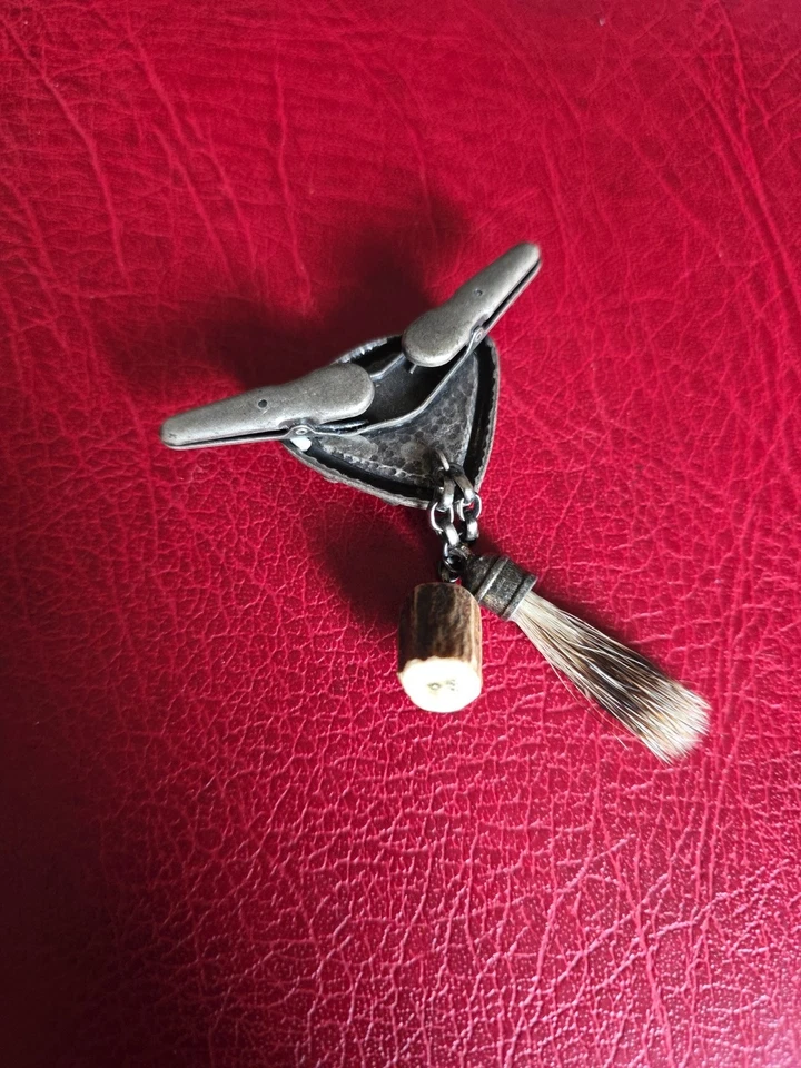  Alte Anstecknadel Hutnadel Wandernadel Brosche Trachtschmuck Jagd  - Bild 2 von 2