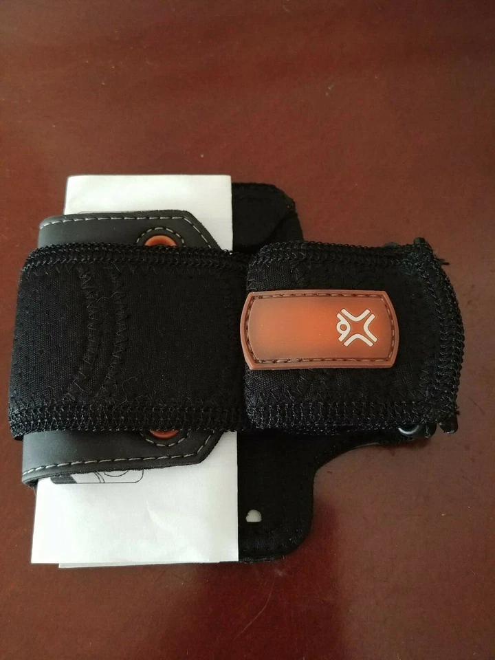 XtremeMac Sportwrap Brazalete Estuche de Música para iPod MP3 Nano iPhone 4g/5g/7g Negro Foto 3 de 4