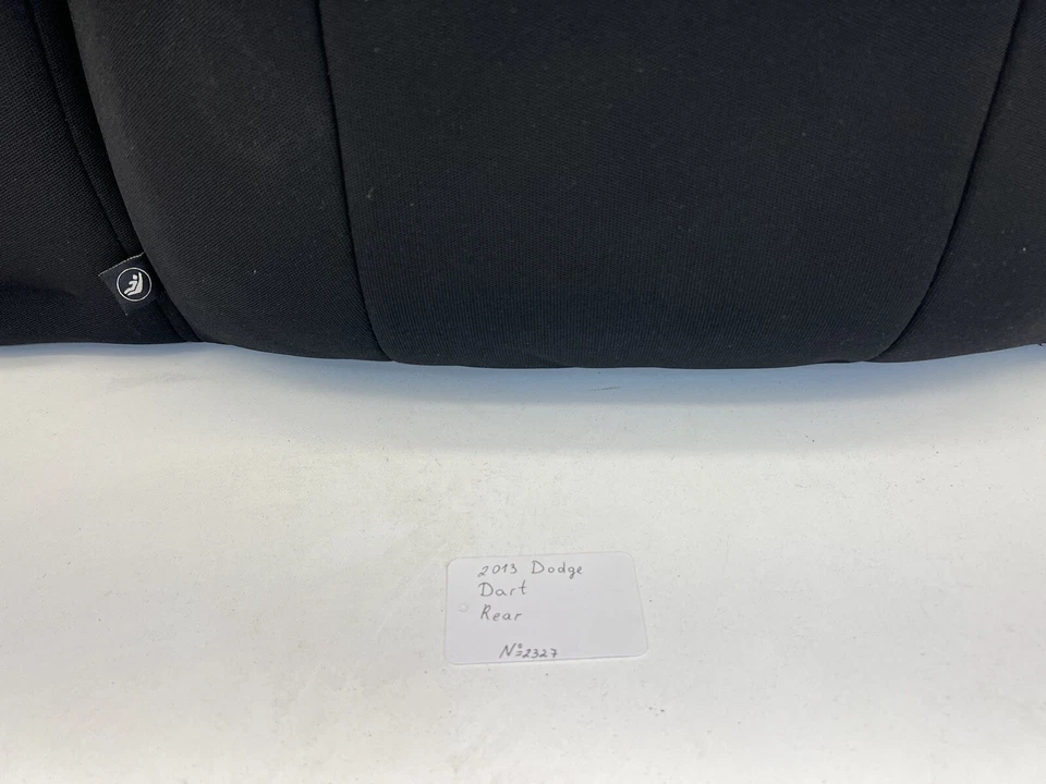 Оригинальная подушка заднего сиденья для Dodge Dart 2013–2016 годов выпуска. - Изображение 2 из 4