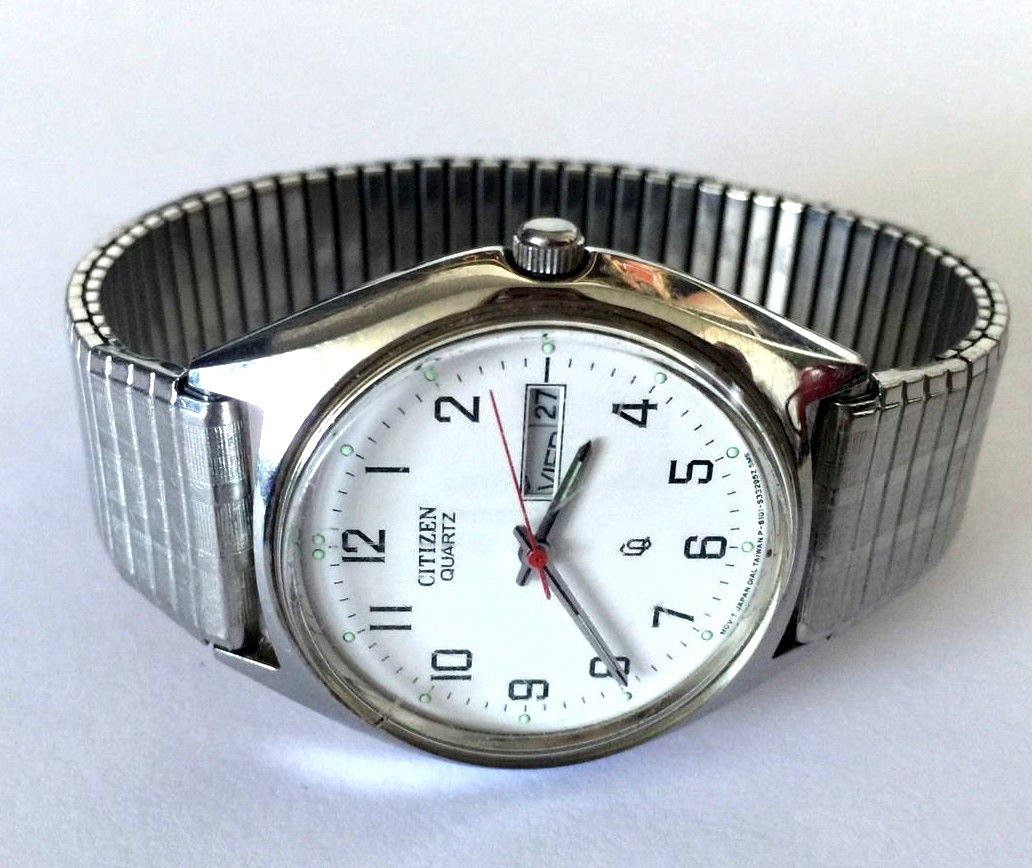 Montre Homme Citizen Quartz, Boîtier Argenté, Bracelet Flexible - Occasion, Pour Pièces Ou Réparation