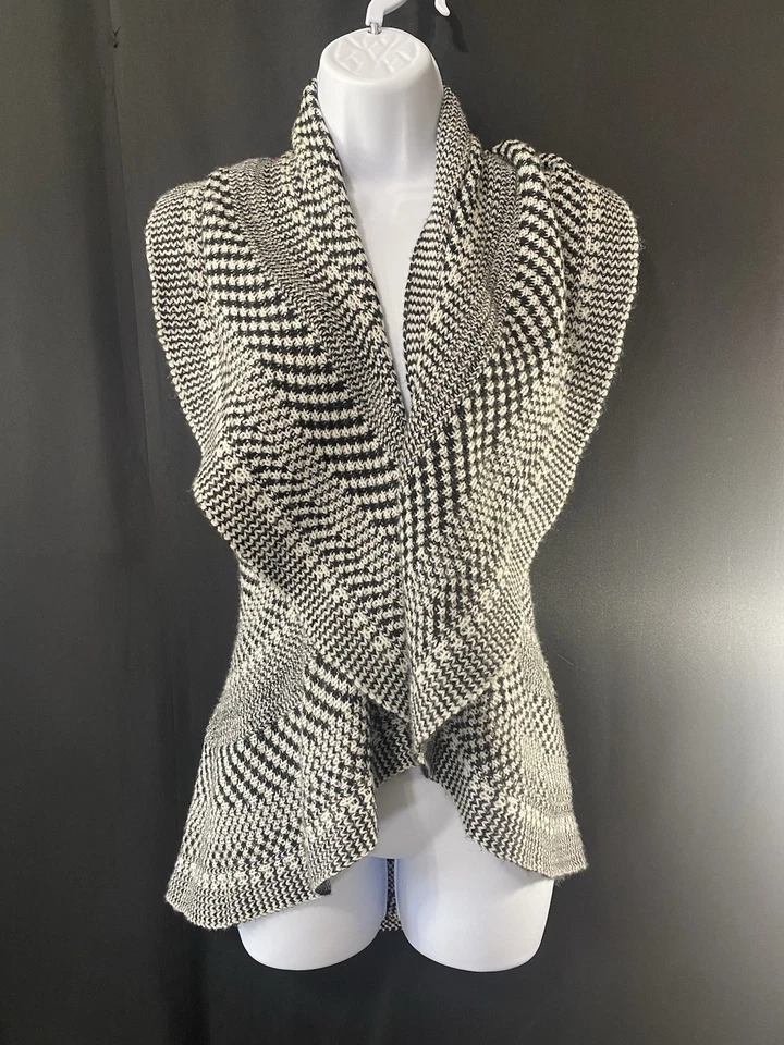 John Paul Richard Womens Sweater Vest Size PXL Scandi Chic Open Front Drapey Y2K - Image 4 of 4