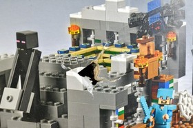Lego Minecraft 21124 Incomplete