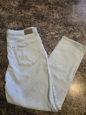 Madewell light wash straight leg jeans size 32T