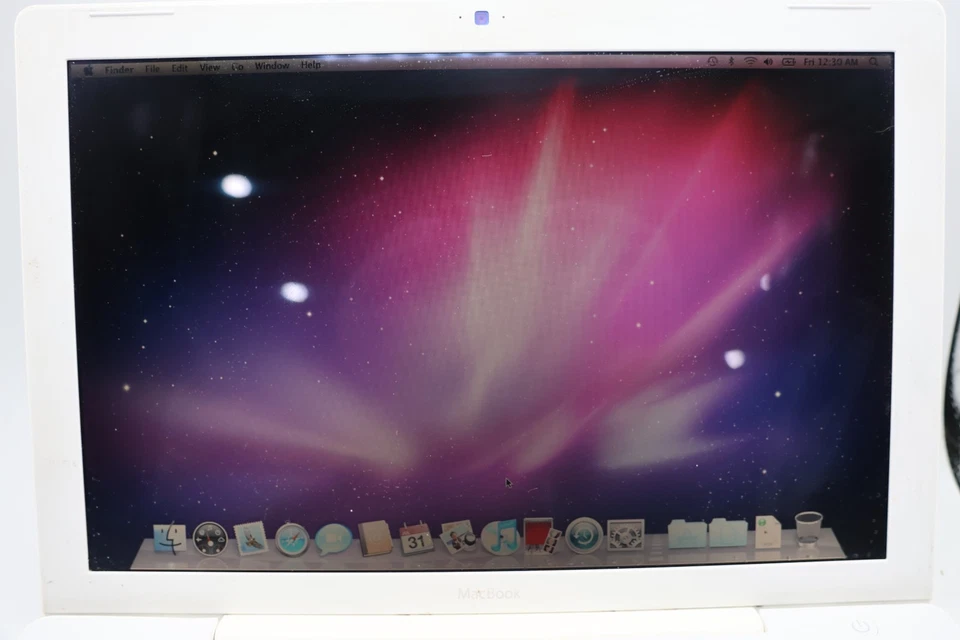 Apple MacBook A1181 13" Mid Mac OS X 10.6, 2GHZ Core 2 Duo, 1 GB 667 MHZ - Image 2 of 4