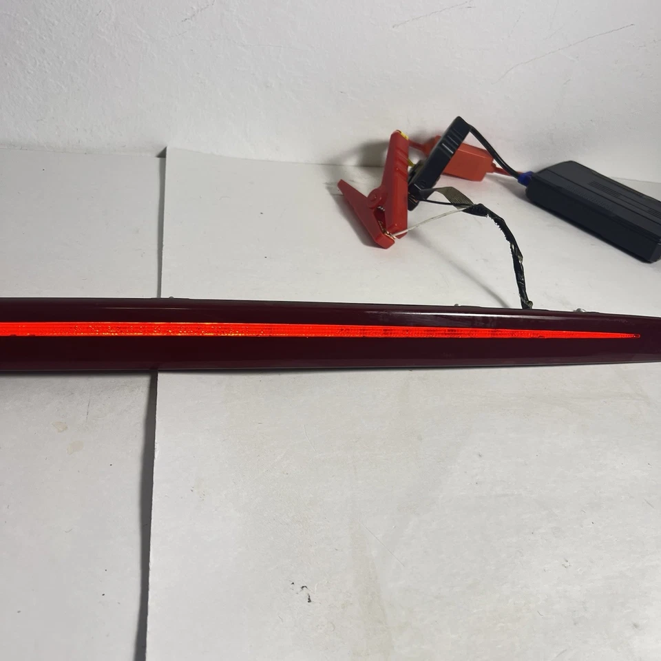 2000 01 02 03 04 05 Cadillac Deville tercera cola maletero freno luz LED fabricante de equipos originales Foto 4 de 4