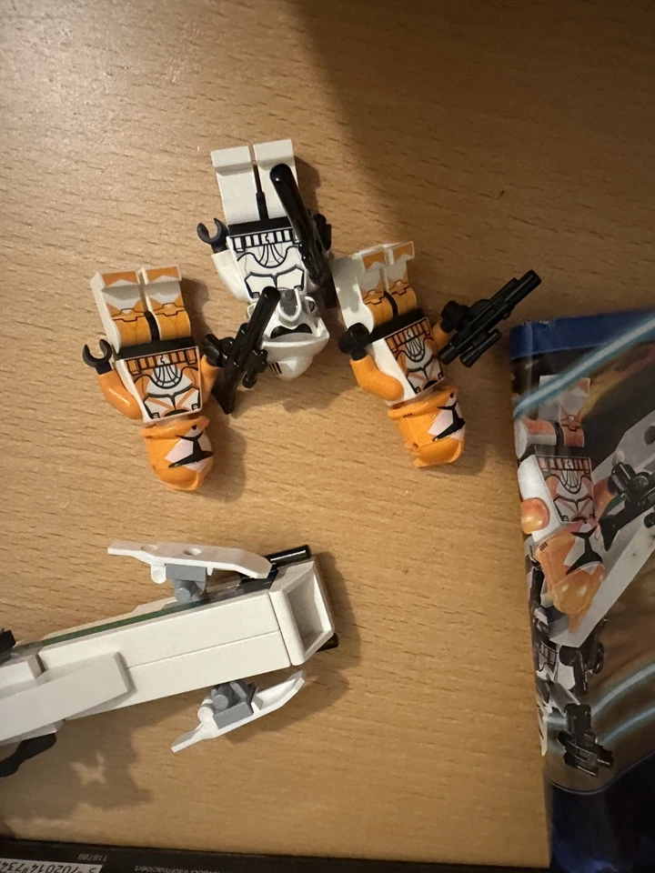 LEGO Star Wars: Clone Trooper Battle Pack (7913) - Photo 3/4