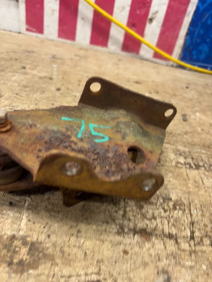 Ford F150 F250 B-100 1973 1977 1978 1979 freno eléctrico refuerzo soporte pivote Foto 2 de 4