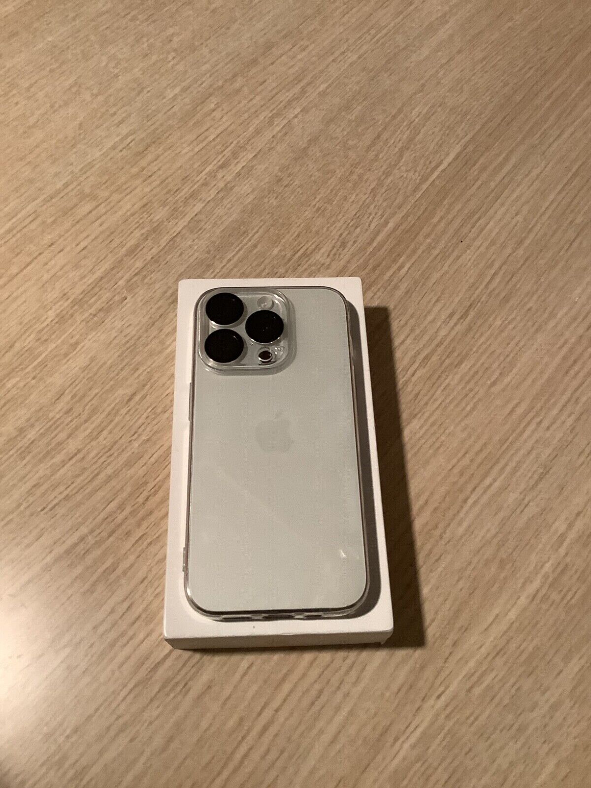 Foto 2 di 2
