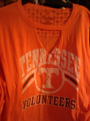 Ladies Tennessee Volunteers Pressbox Size large, Scout Choker Long Sleeve T