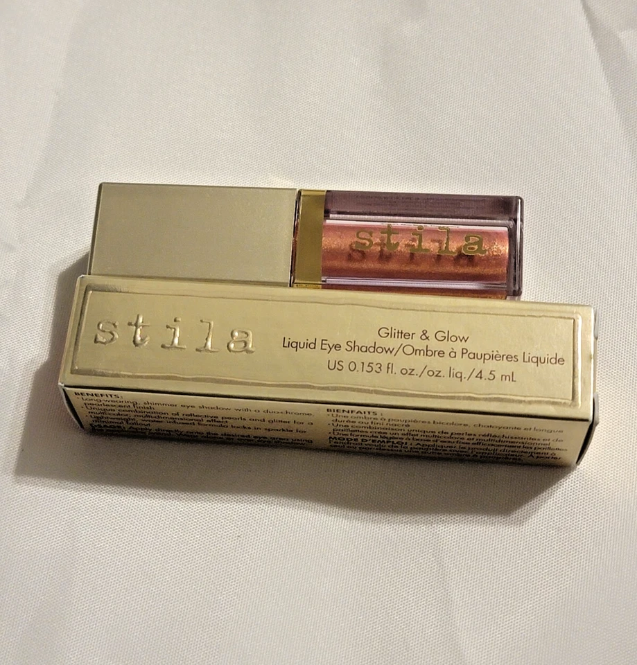 Sombra de ojos líquida Stila Glitter & Glow - Muñeca Foto 2 de 4