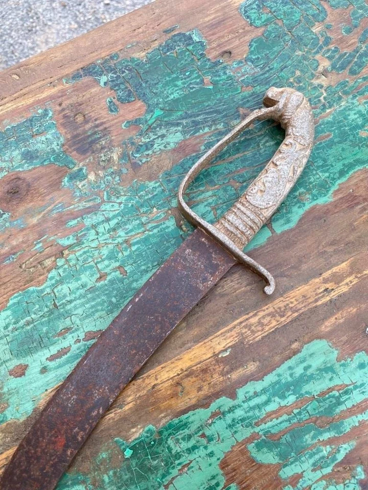 Antiguo cuchillo de latón antiguo de 1890 con mango de daga espada mango de león 16"" Foto 2 de 4