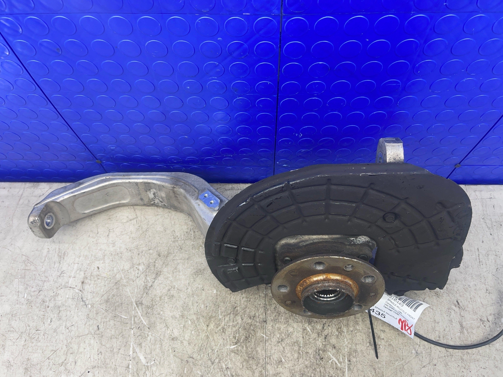 2017 2018 2019 2020 2021 MASERATI LEVANTE FRONT LEFT SPINDLE KNUCKLE WHEEL HUB