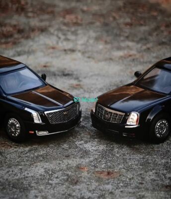 Modellino auto giocattolo scala 1:64 596 US President Limo One Beast