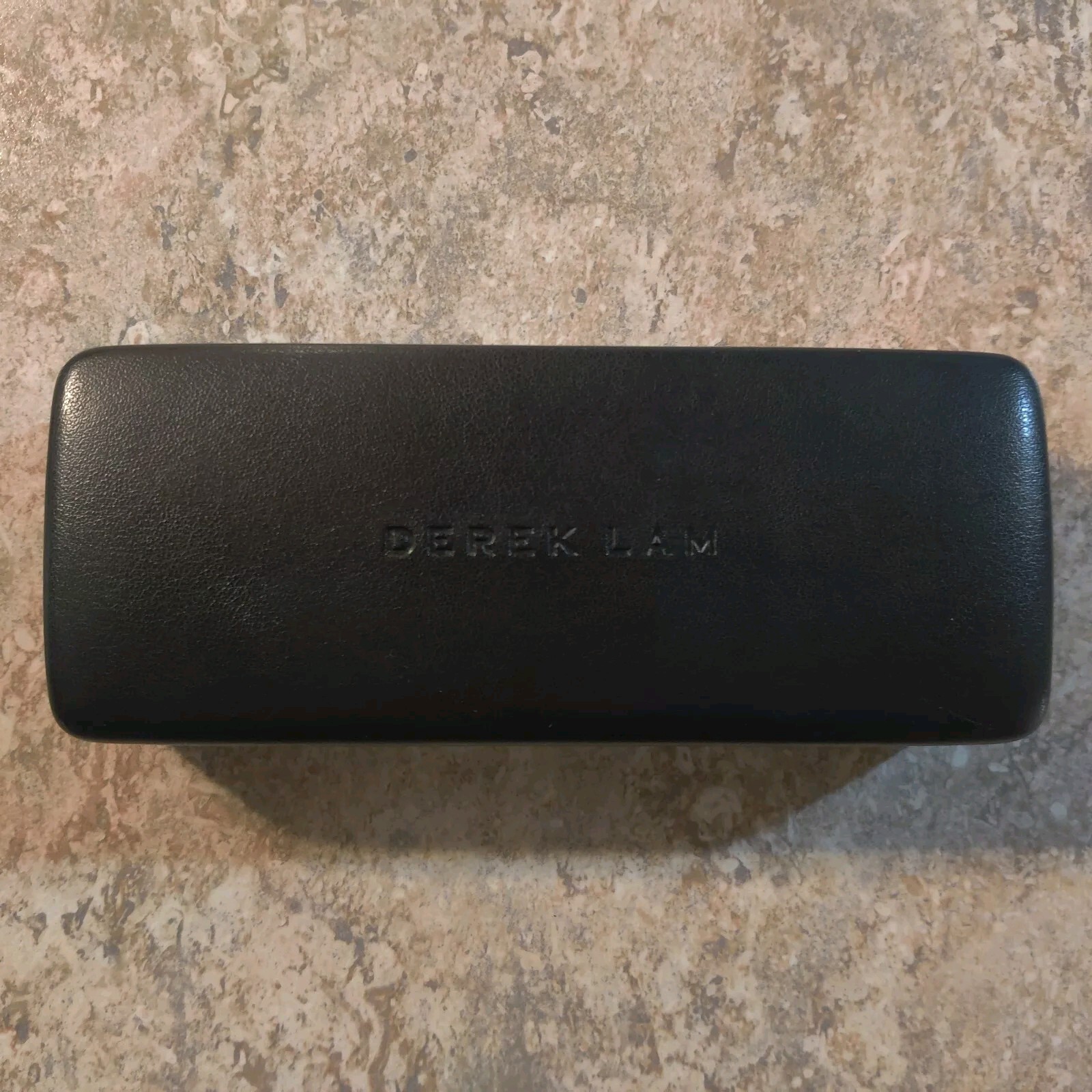 Gafas de sol Derek Lam estuche rígido (negro)