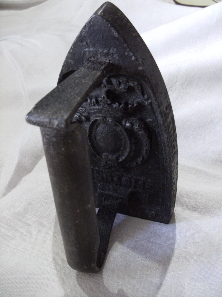 ANCIEN FER A repasser en fonte lot de 3 vintage. EUR 12,00 - FR
