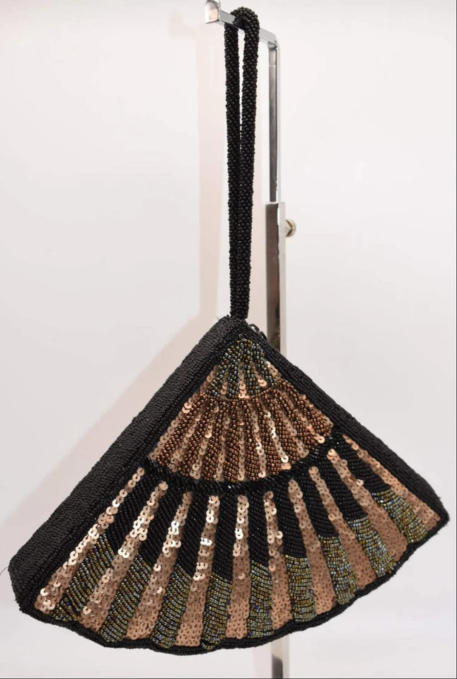 Muñequera abanico Chicos de lentejuelas y cuentas Foto 4 de 4