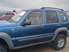 2002-2007 Jeep Liberty Driver Front Door Oem Ei44l