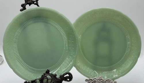 KIMBERLIE TURNER 2 Jadeite Alice Full Size Dinner Plate Fire-King Glass 9”