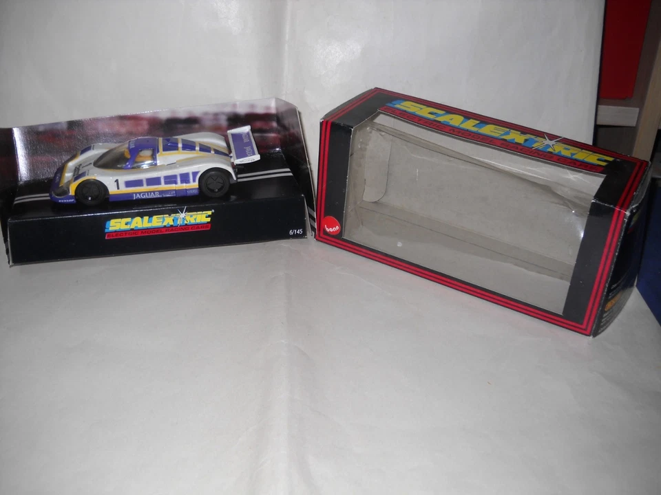 SCALEXTRIC JAGUAR XJ8 CON SCATOLA SCALA 1/32 ELECTRIC MODEL RACING CARS - Immagine 2 di 4
