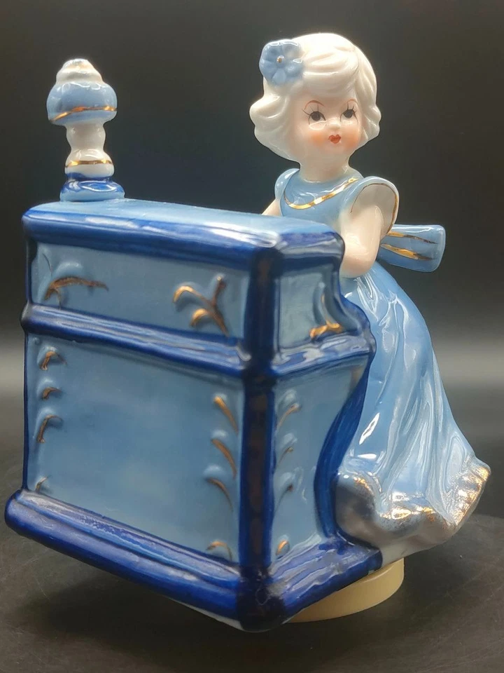 Vintage Musical Figurine – Girl at Piano Playing “Love Story” – 16 cm Tall - Image 2 of 4