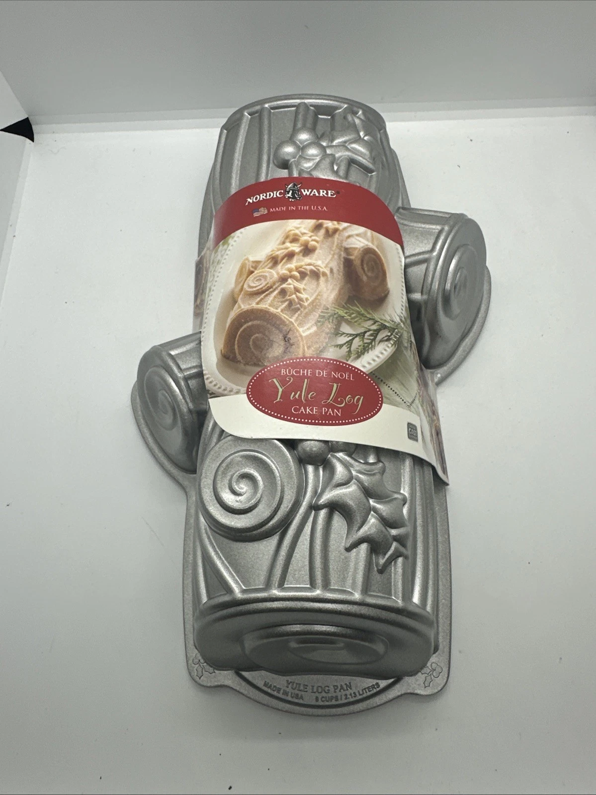 CAKE PAN Nordic Ware Yule Log 9 Cup Bundt Cast Aluminum Made in USA New