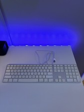 Apple OEM Mac Wired Keyboard Model A1243 - Great Condition