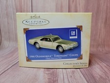 2004 Hallmark Ornament  1966 Oldsmobile Toronado Coupe  14 Classic Amer. Cars
