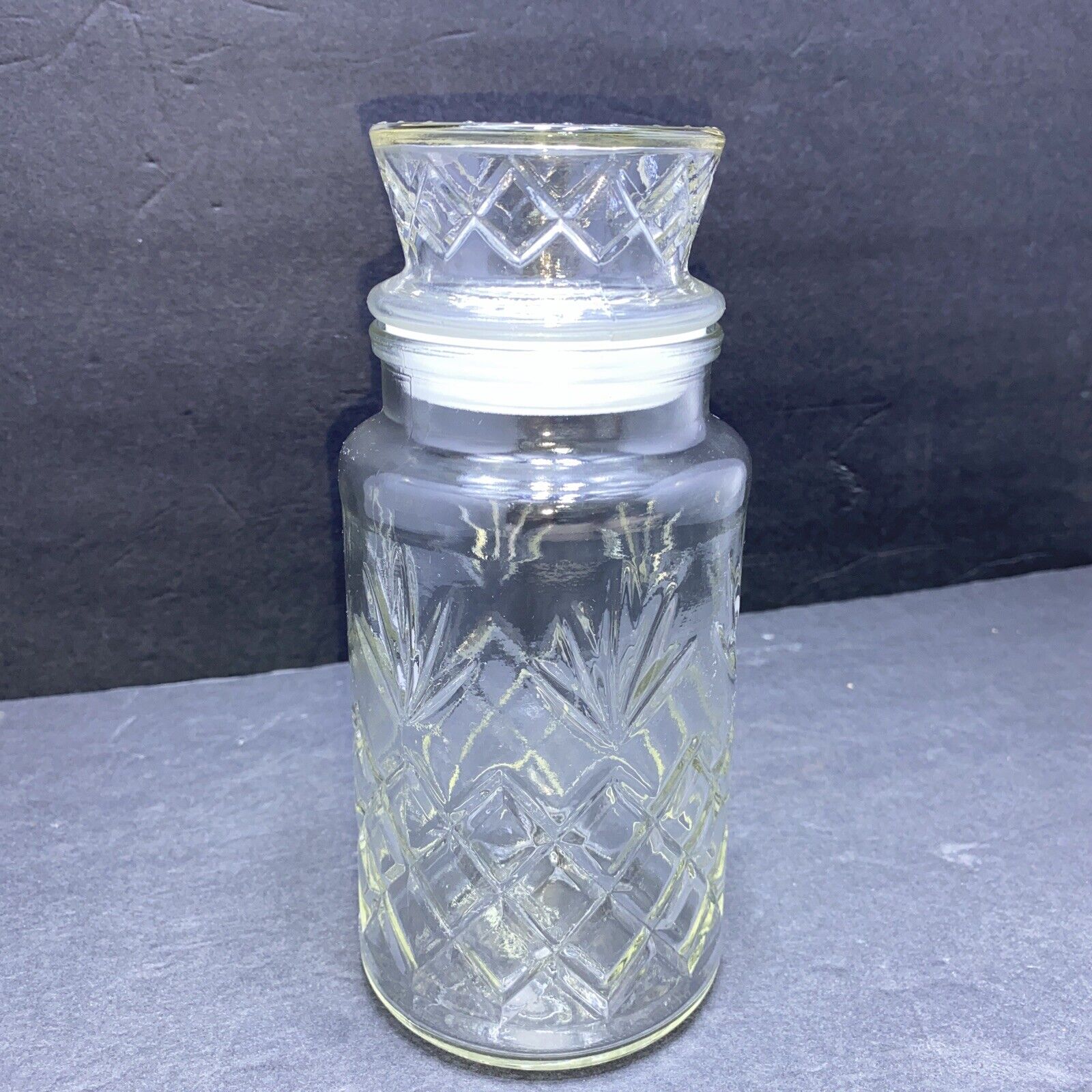 VINTAGE PLANTERS PEANUT MR PEANUT 1983 GLASS JAR CANISTER DIAMOND PINEAPPLE