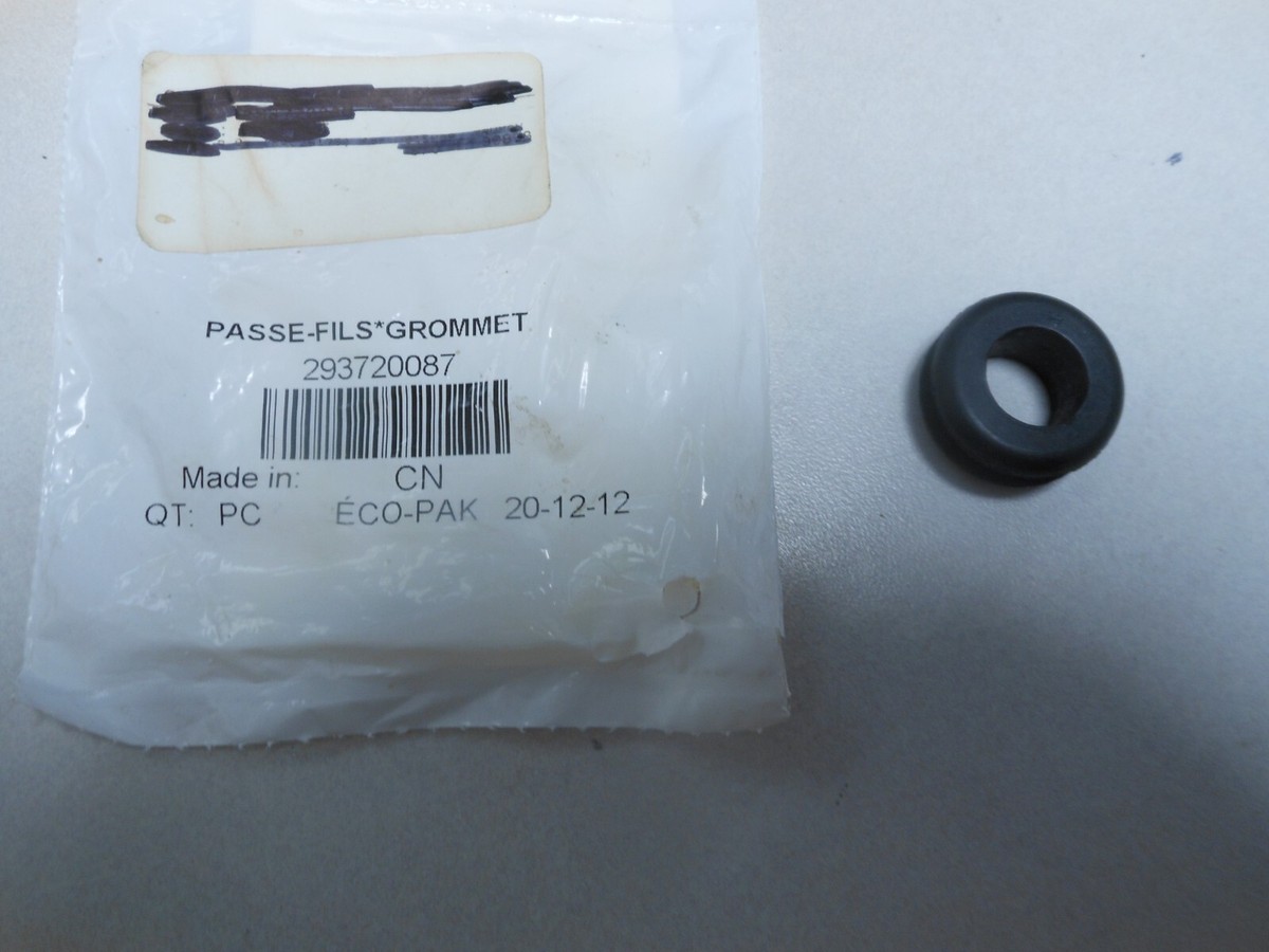 NOS Can-Am OEM Grommet 2010-2012 Spyder 293720087 | eBay