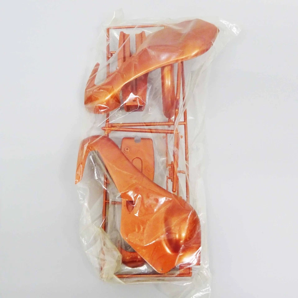 Tamiya 1/6 Honda CB750 Racing Type Big Scale Series n.3 kit non assemblato NUOVO - Immagine 2 di 4