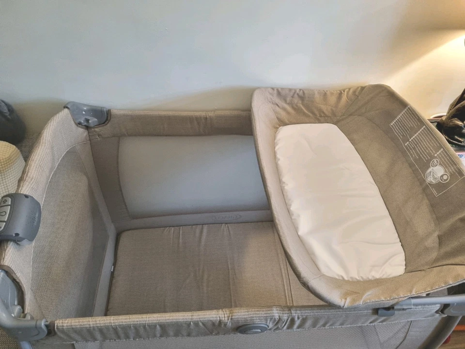 Foldable Baby Cot And Playard - Image 2 of 4