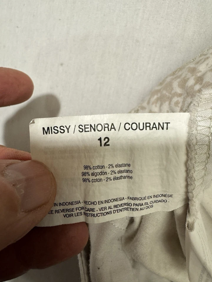 Pantalones Cortos Gloria Vanderbilt Mujer Talla 12 Blanco Con Diseño Geométrico Marrón Foto 4 de 4