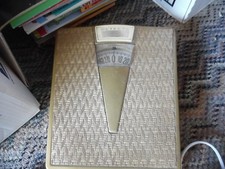 Vintage Detecto gold wicker look bathroom scale
