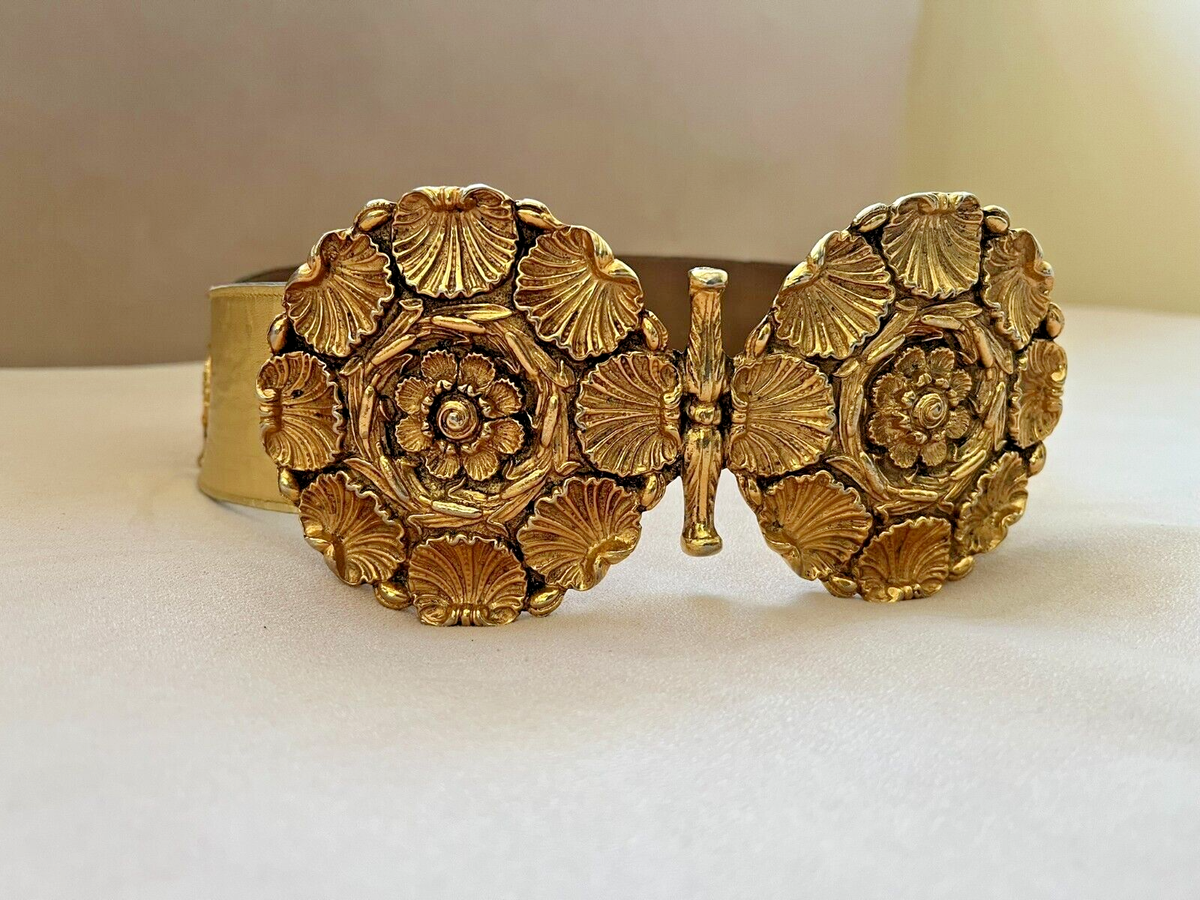 Euro vintage ゴールドカラー アンティーク メタルベルト Victor Essenow 1970 Paris Vintage Gold Leather Metal Rose Shell