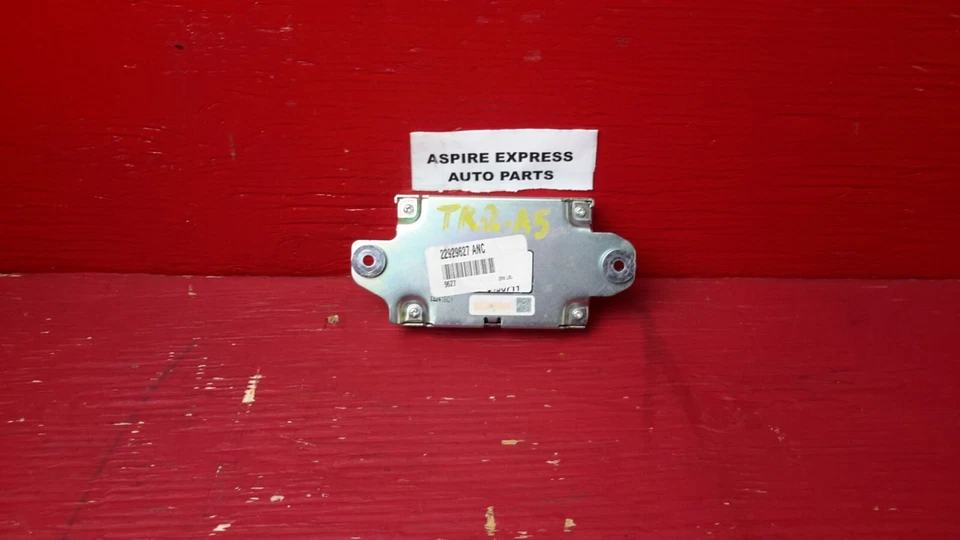 Módulo de control de chasis terreno Chevrolet Equinox GMC 2010-2014 22929627 FABRICANTE DE EQUIPOS ORIGINALES Foto 2 de 3