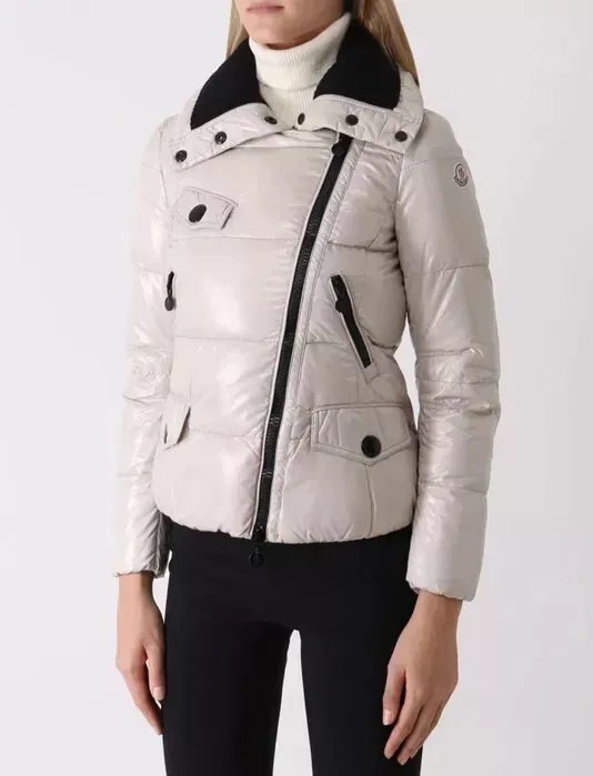Moncler Girls Puffer Jacket. light gray. Size 12Y/152 cm - Image 2 of 4