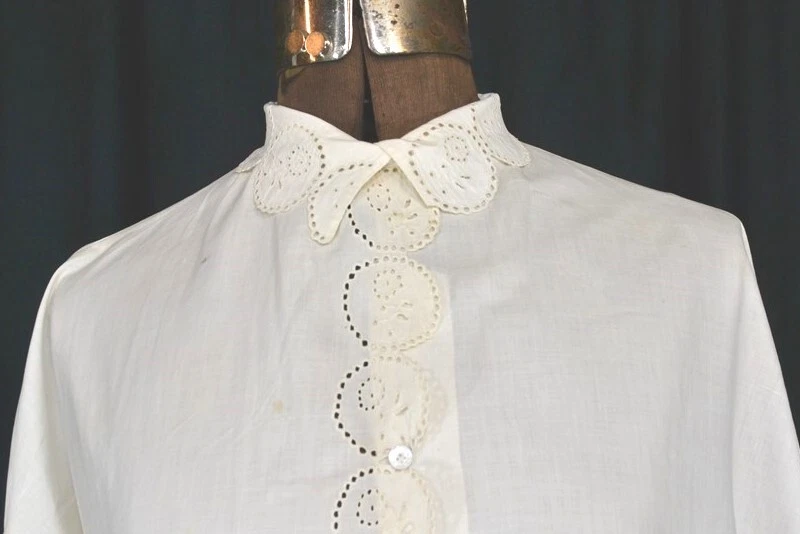 bata antigua blanca algodón noche/vestido caída hombro botón principios de 1800 Foto 2 de 4