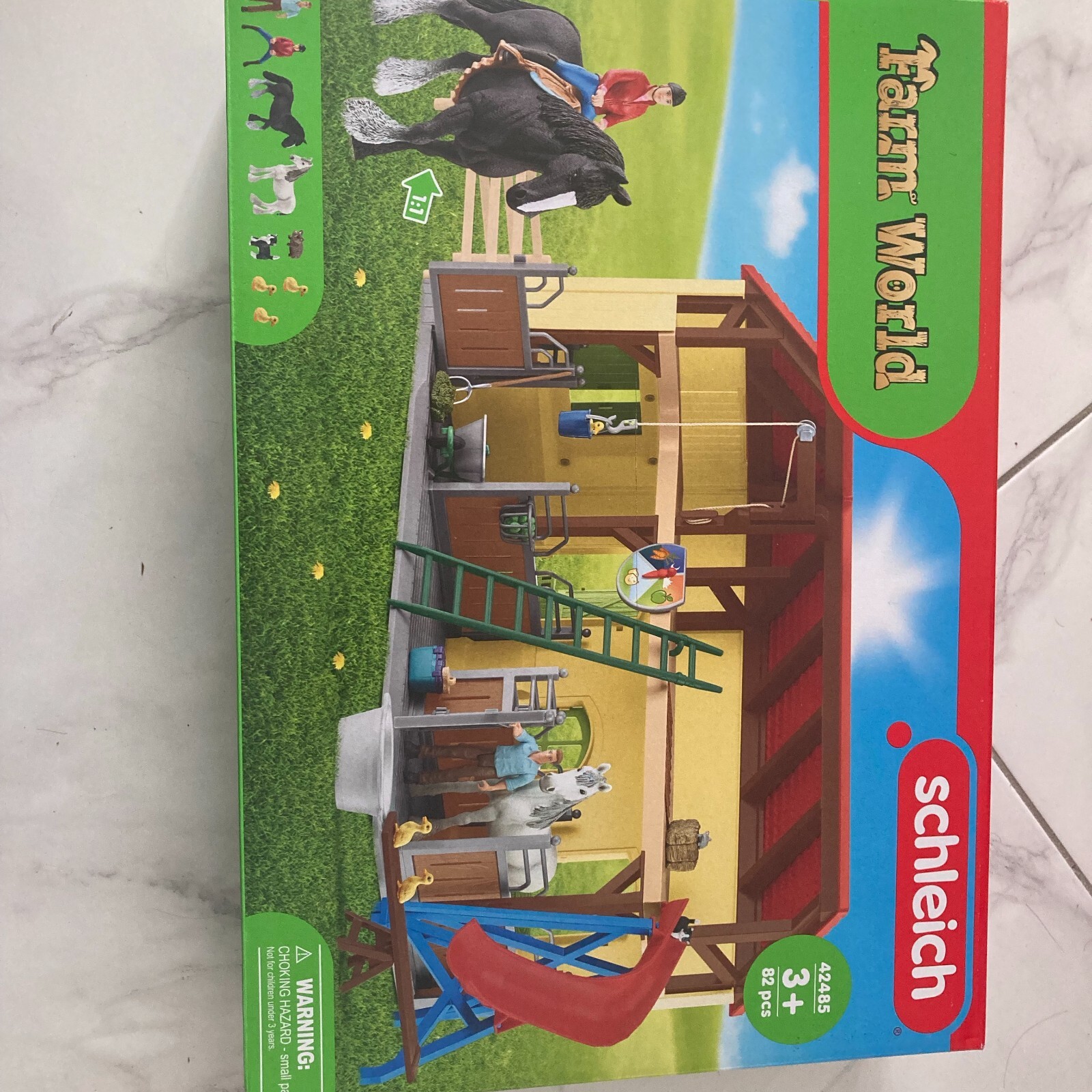 Jouet Écurie Schleich 42485 Farm World pour stimuler l'imagination des petits