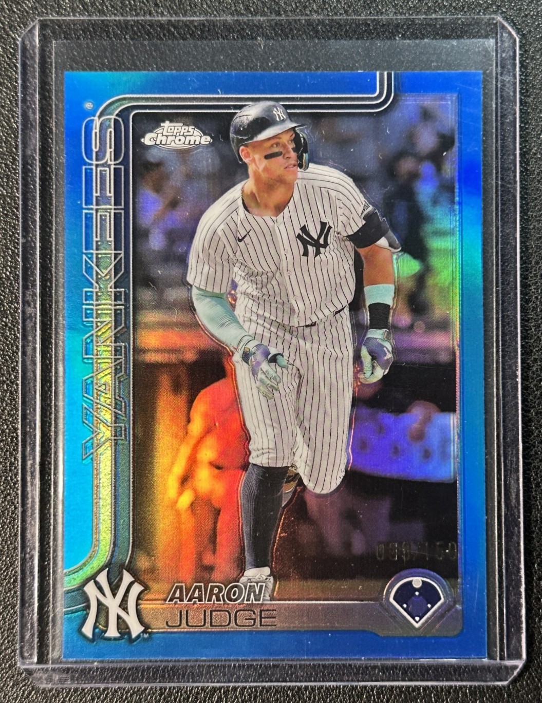 AARON JUDGE 2025 TOPPS CHROME #99 BLUE REFRACTOR 69/150 YANKEES