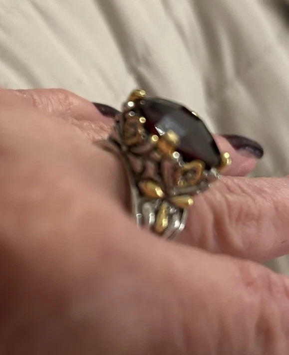 Anillo De Colección Brighton Grueso Metal Mujer Multifacético Granate Piedra Icónico Talla 7 Foto 3 de 4