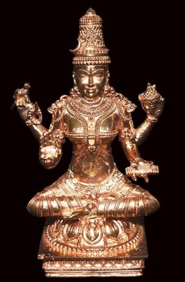 Sringeri Sharada Devi Idol In Pure Solid Copper   5 Inches