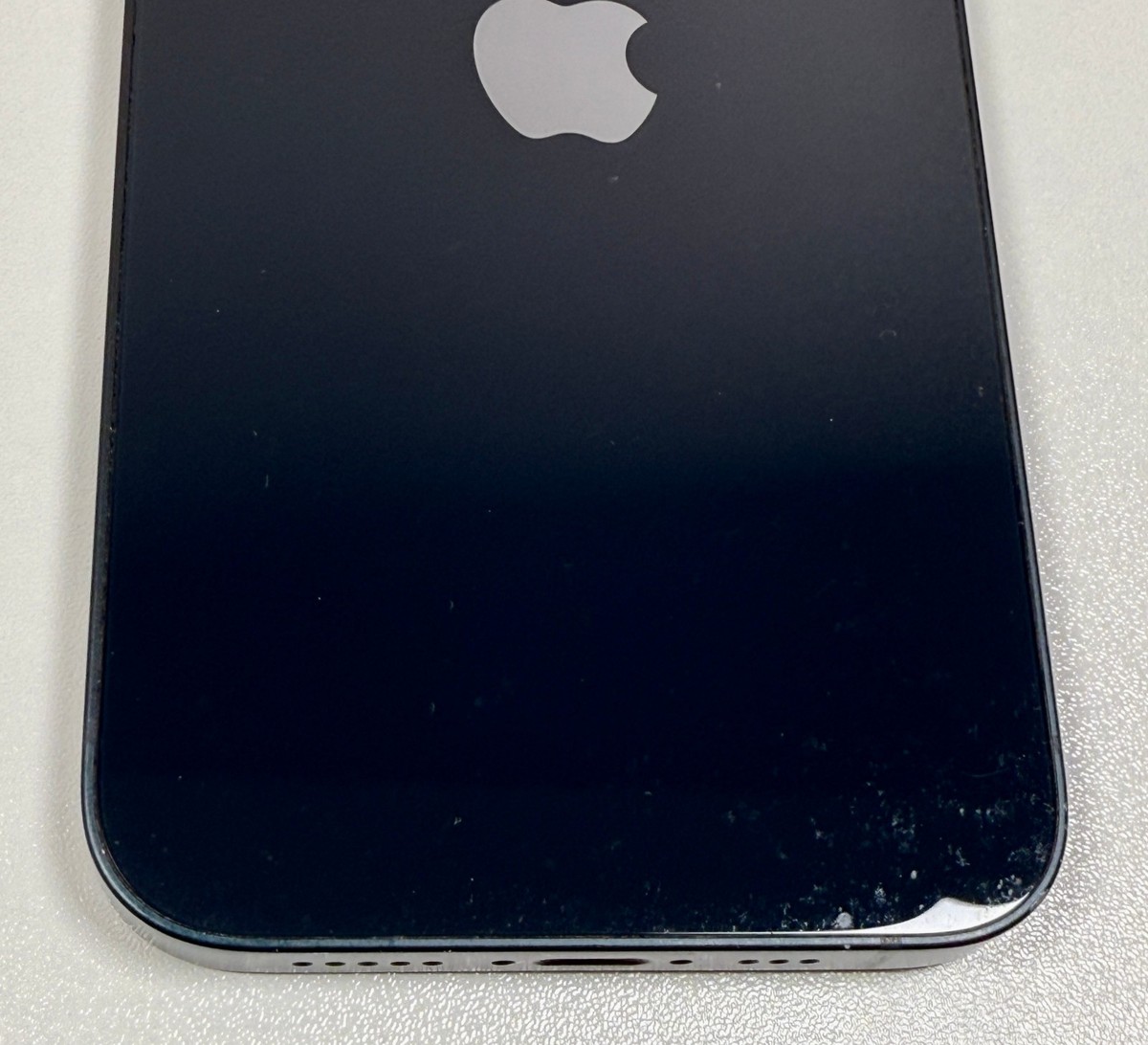 Apple iPhone 13 6.1