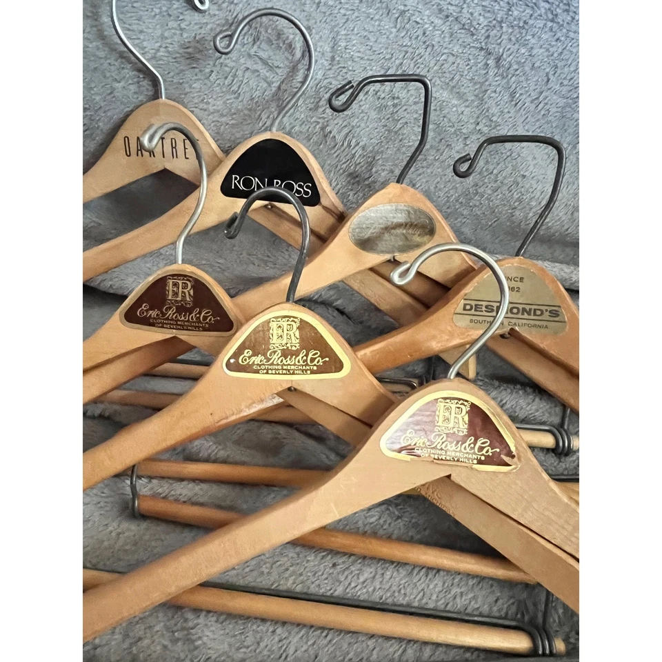 Lote 7 perchas Wishbone tienda vintage roble Eric Ross Desmond madera Ron Ross Foto 2 de 3