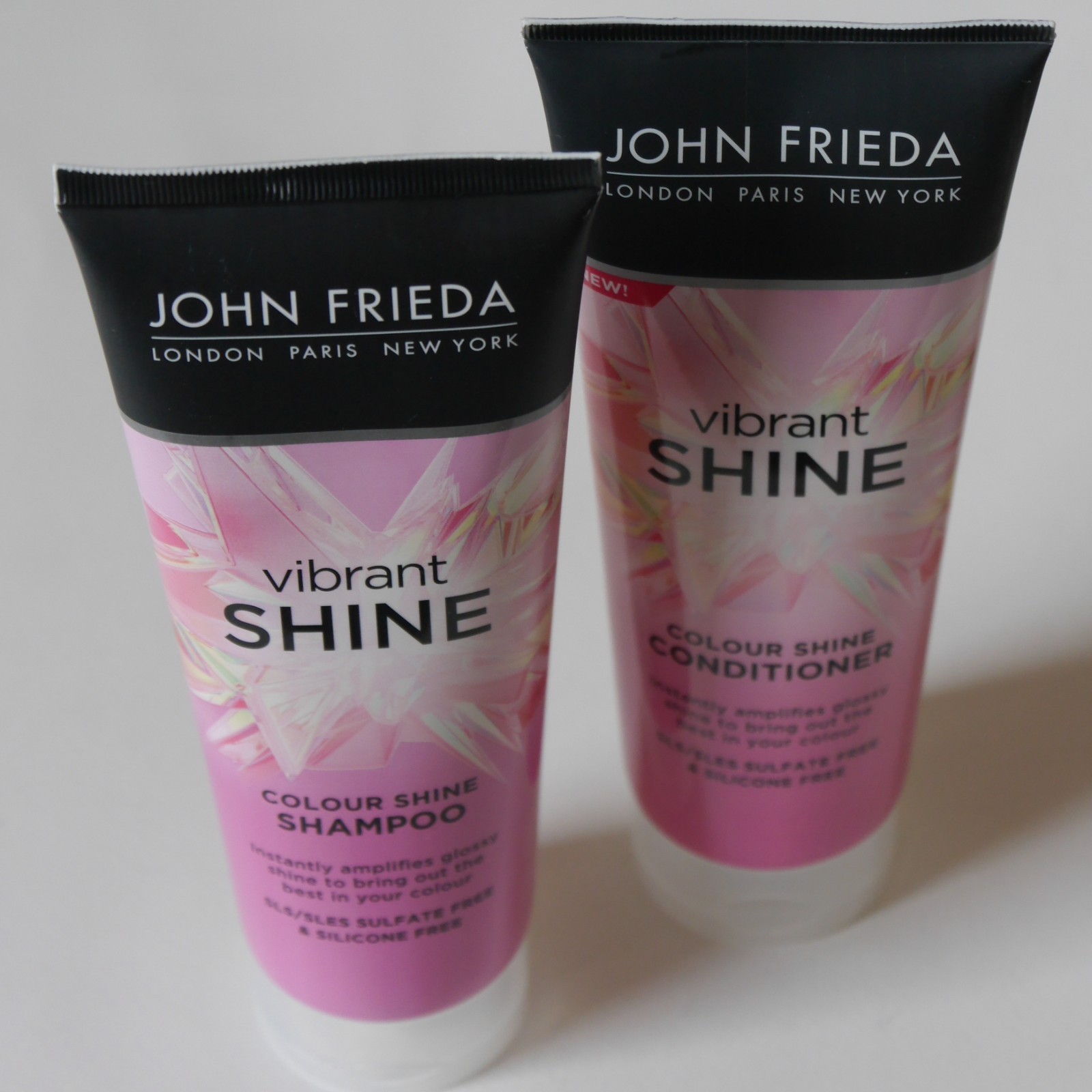 John Frieda Vibrant Shine Shampoo 250ml & Conditioner 250ml twin pack #D