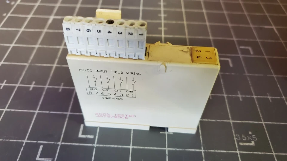 Módulo de entrada de CA de 4 canales Opto 22, lógica SNAP-IAC5 / 90-140VAC / 5VDC Foto 3 de 4