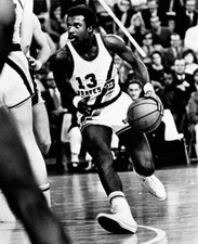 Mike Davis Of The Buffalo Braves Old Basketball Photo