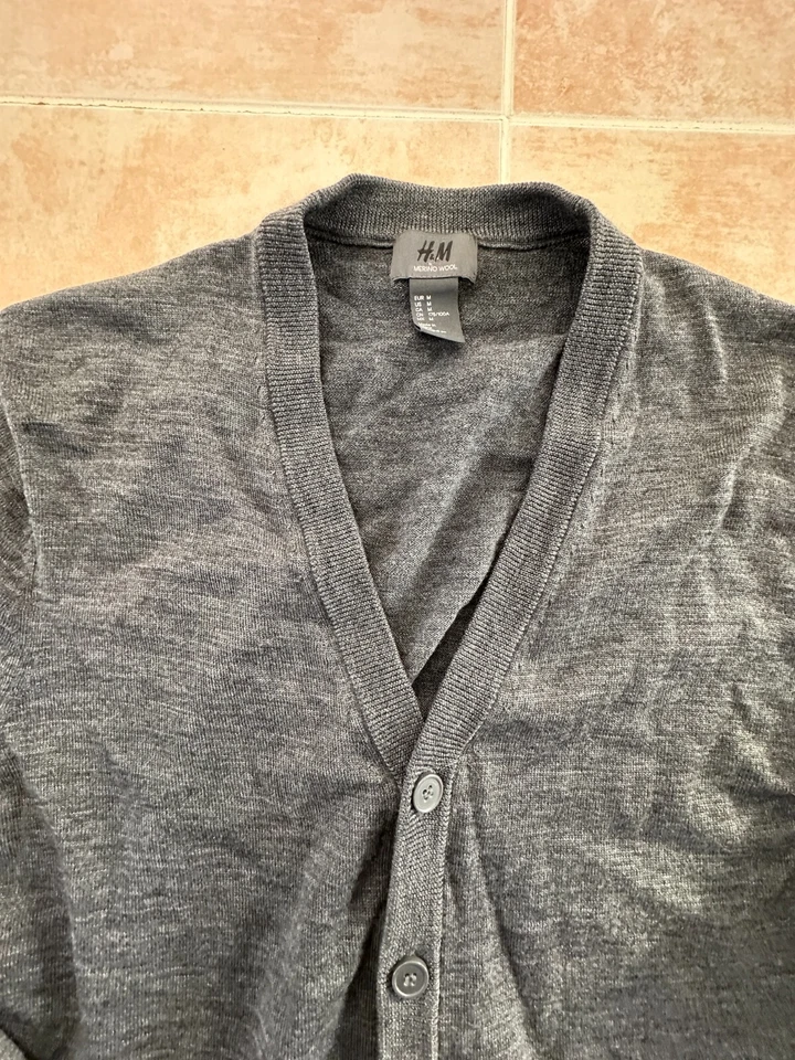H & M Merino wool front button sweater cardigan  men size M - Image 3 of 4