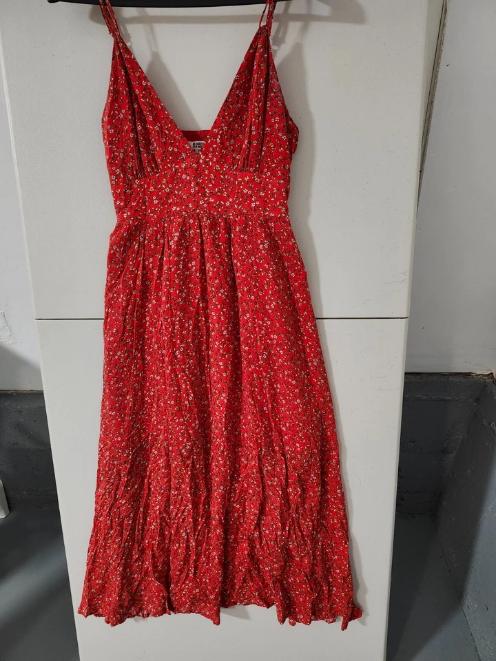 Vestido BB Dakota Para Mujer S Medio Maxi Acampanado Nivel Cami Correa Floral Forrado Sin Mangas Foto 2 de 4