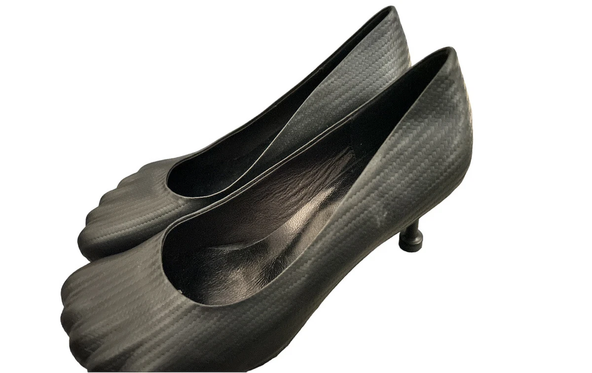 balenciaga toe heels