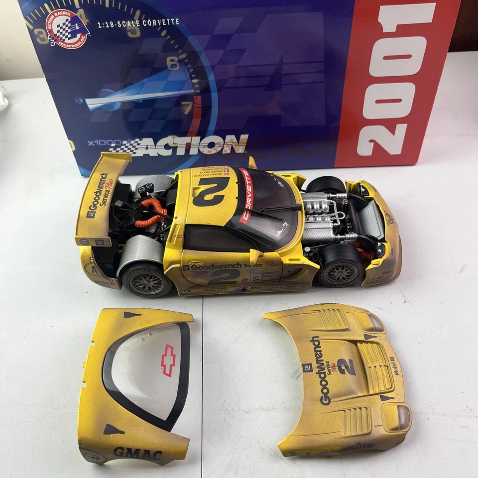 Ron Fellows #2 GM Goodwrench Service Plus Raced Ver 2001 Corvette C5R 1 de 288 Foto 2 de 4